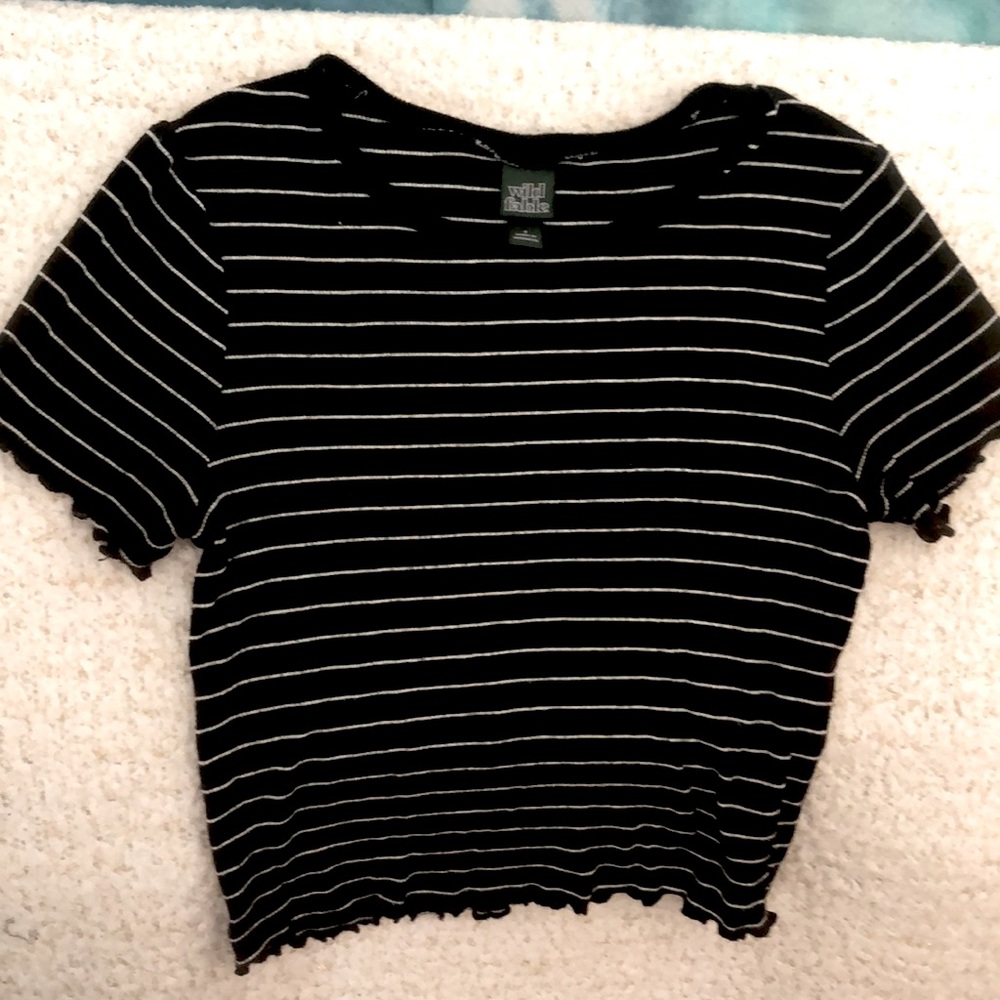 TARGET wild fable size small lettuce sleeve shirt sleeve top!